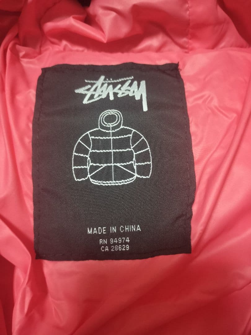 STUSSYダウン