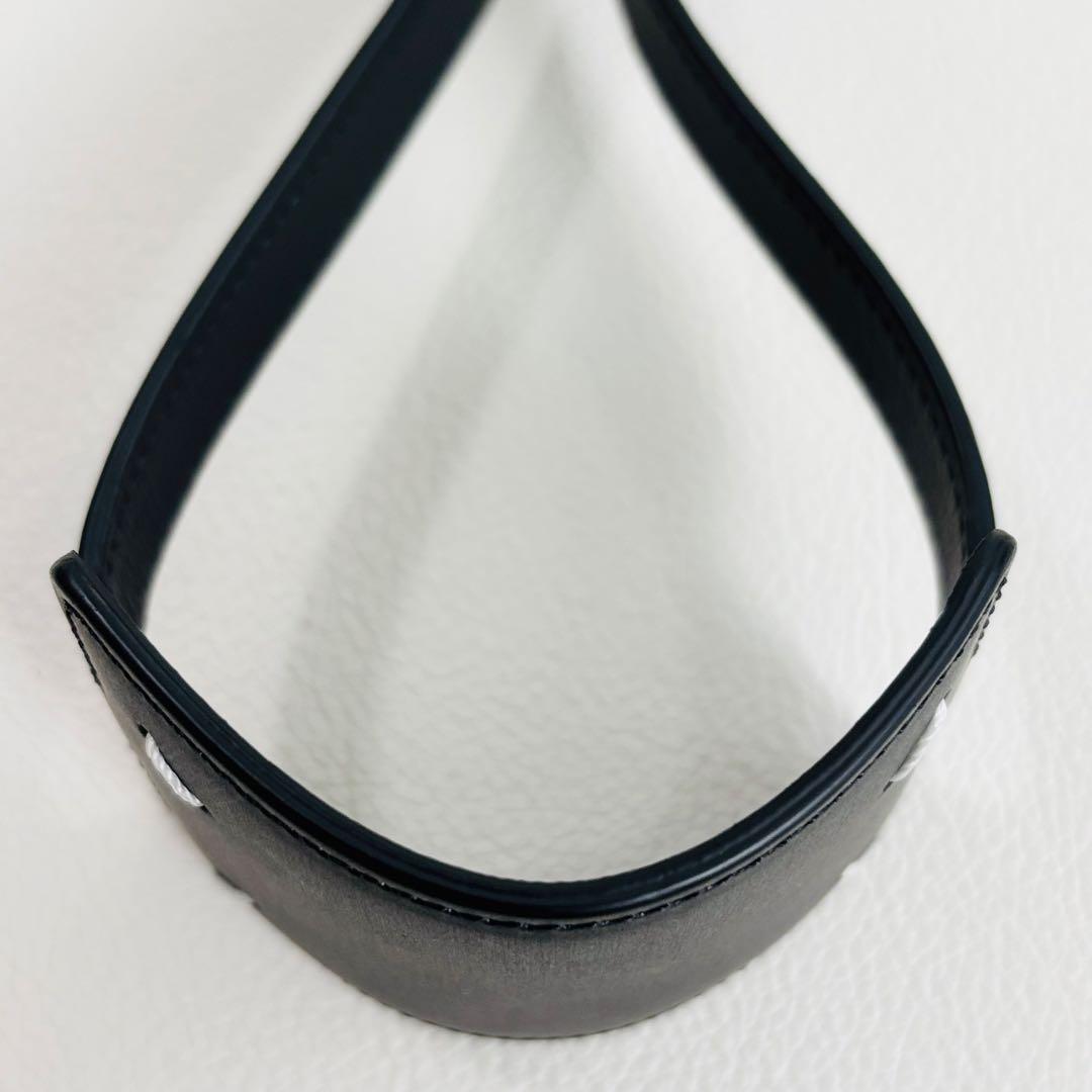 1786【未使用品】メゾンマルジェラ ハンドストラップ ステッチ レザー