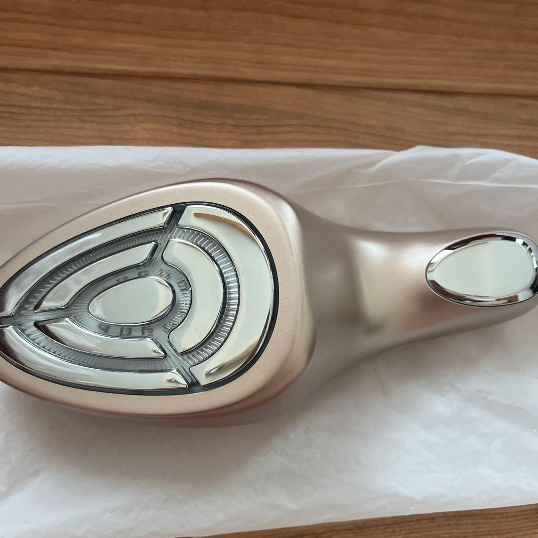 Éclat ME LABOUM 美容機器 ゴールド