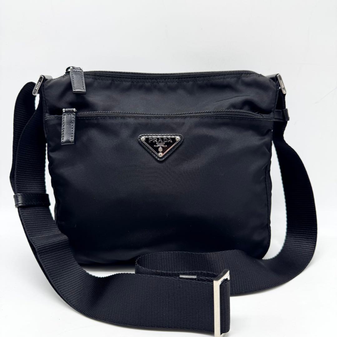 【現行型・極上美品✨】プラダ ショルダーバッグ サフィアーノレザー ナイロン 黒