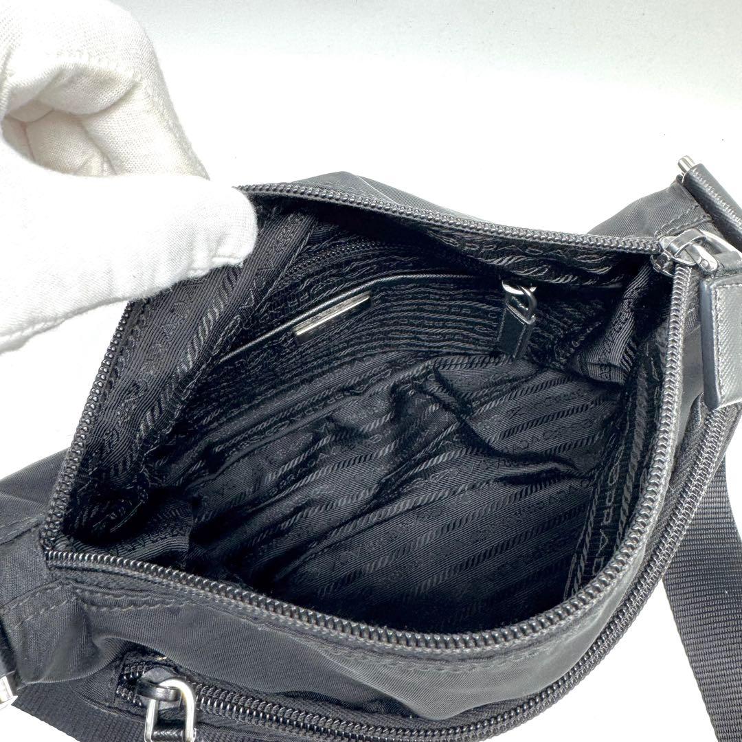 【現行型・極上美品✨】プラダ ショルダーバッグ サフィアーノレザー ナイロン 黒