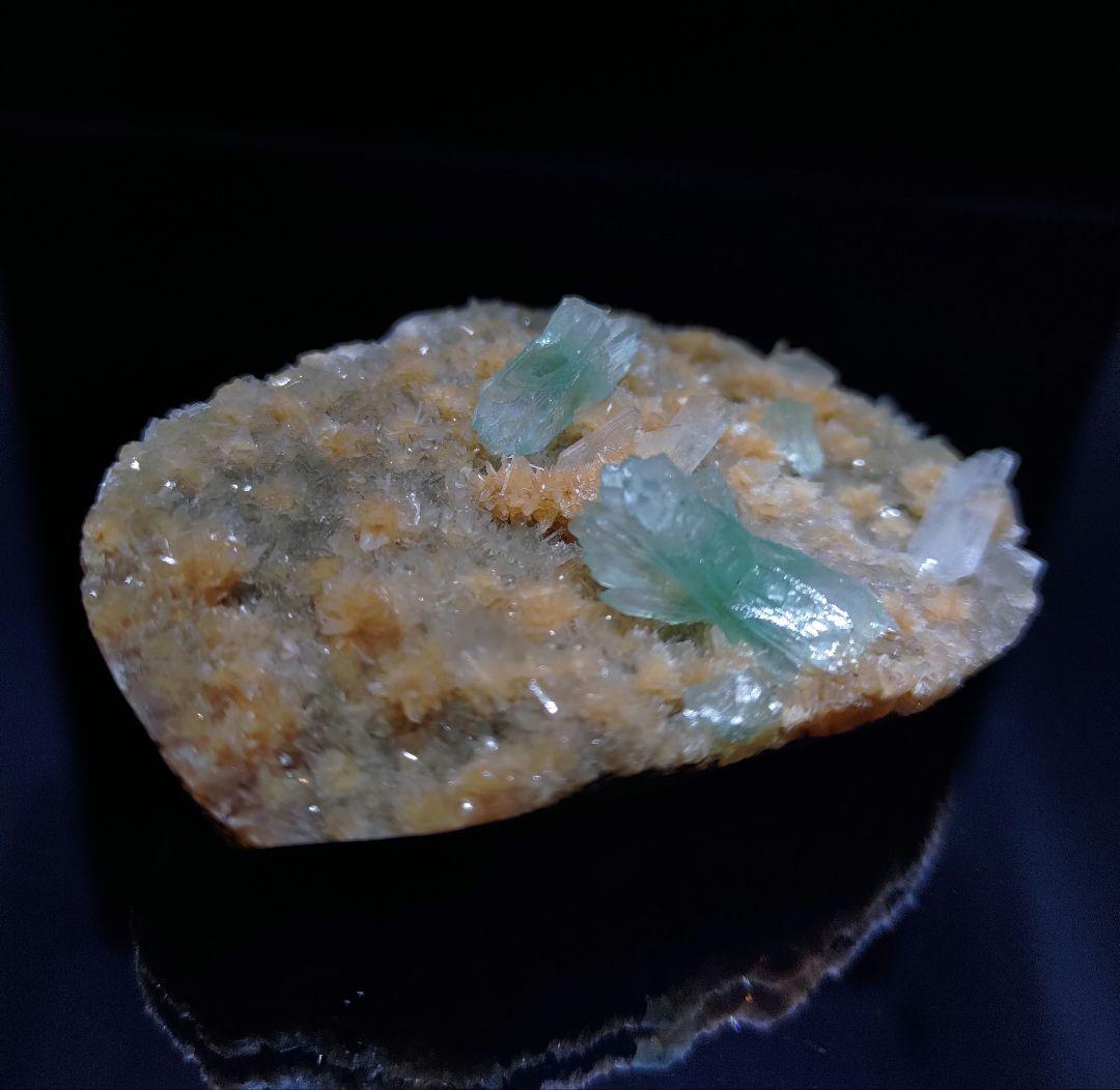 アポフィライト 母岩付き 魚眼石 鉱石 鉱物 ミネラル 標本 原石 ③