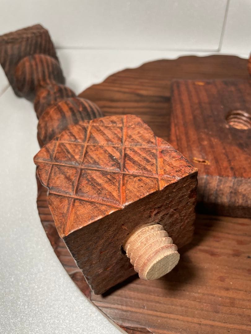 木製円形テーブル 猫型椅子 波型天板セット