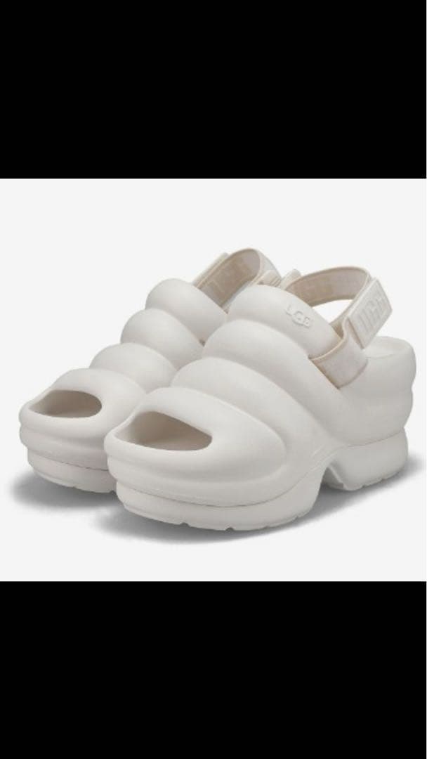 【新品未使用】UGG アーイヤーaww yeah サンダルホワイト厚底
