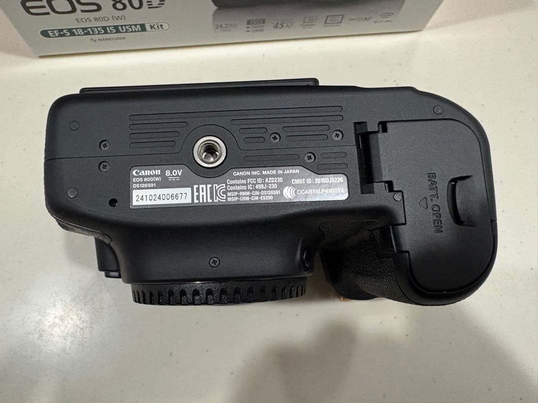 デジタルカメラ Canon EOS 80D EF-S18-135IS USM kit