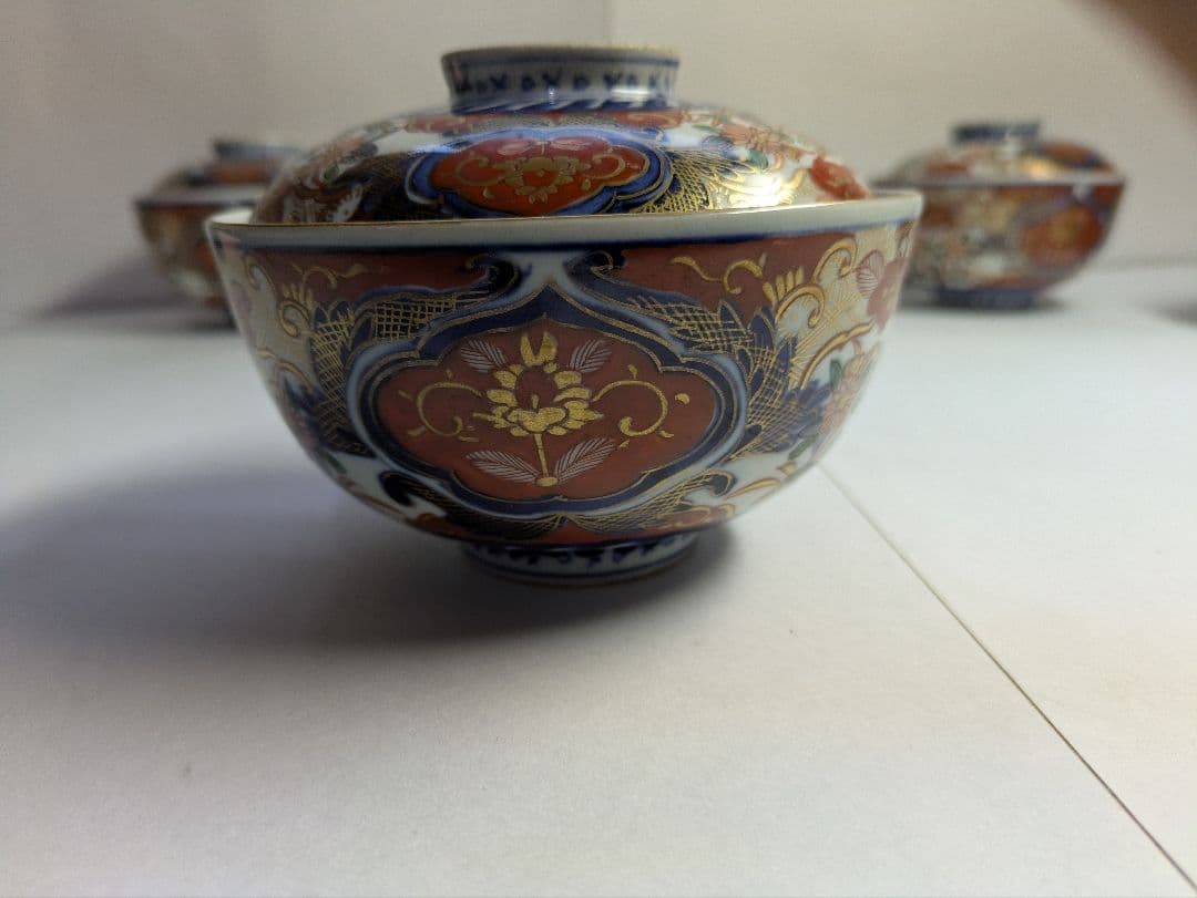 Evanさん専用、復刻版、『色絵三方唐草菊文蓋付碗』５客、銘「富貴長春」有、箱無