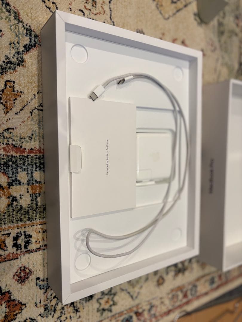 MacBook Pro M2 スペースグレー　即購入可