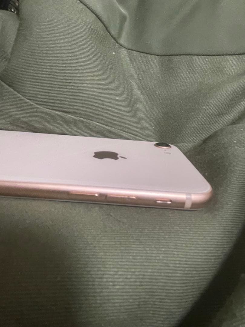 S*）様 Apple iPhone 8 本体　64GB SIMフリー