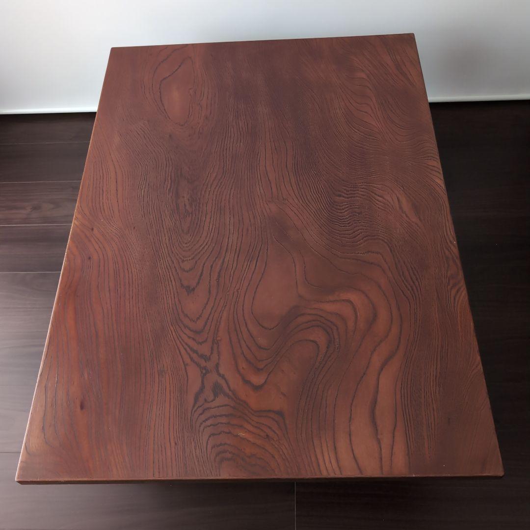 折りたたみ式の座卓