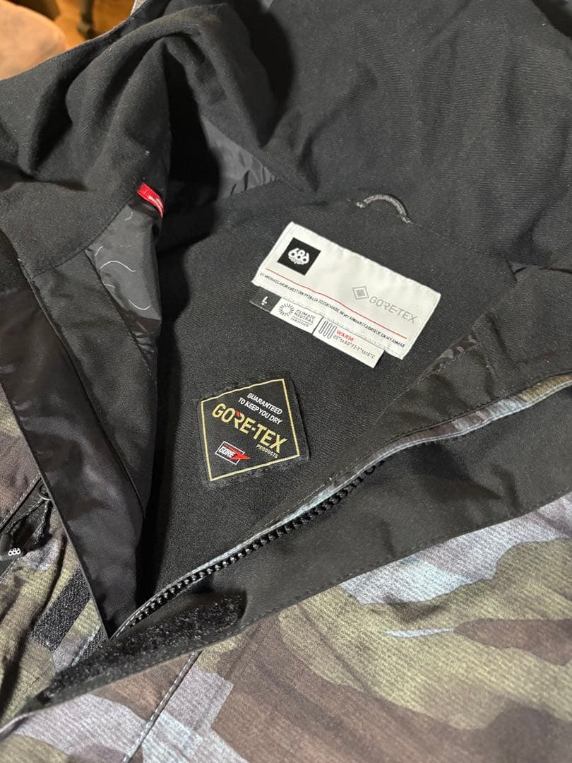 686スノーボードウェア　GORE-TEX Lサイズ