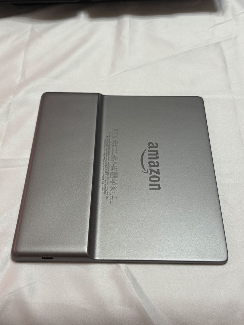 Kindle Oasis 第10世代 32GB Wi-Fiモデル 本体＋カバー