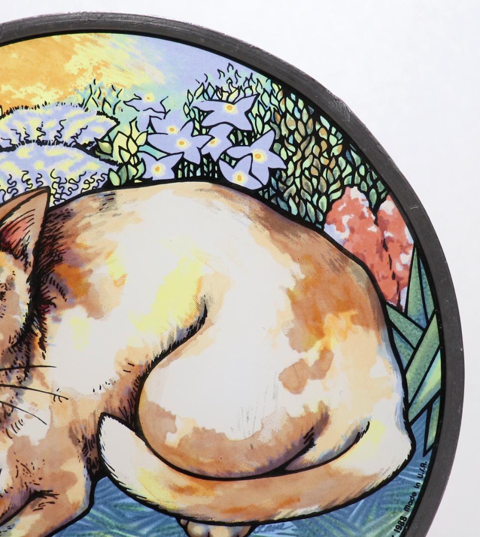 草むらで佇む猫 ヴィンテージ ステンドグラス レアモデル 丸型 ネコ アメリカ