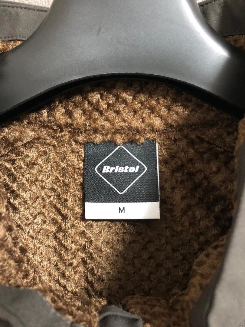 新品 F.C.Real Bristol INSULATION タフタ ベスト