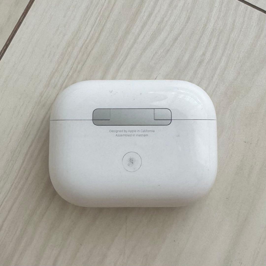 AirPods Pro第二世代　本体、左耳、付属品（右耳無し）