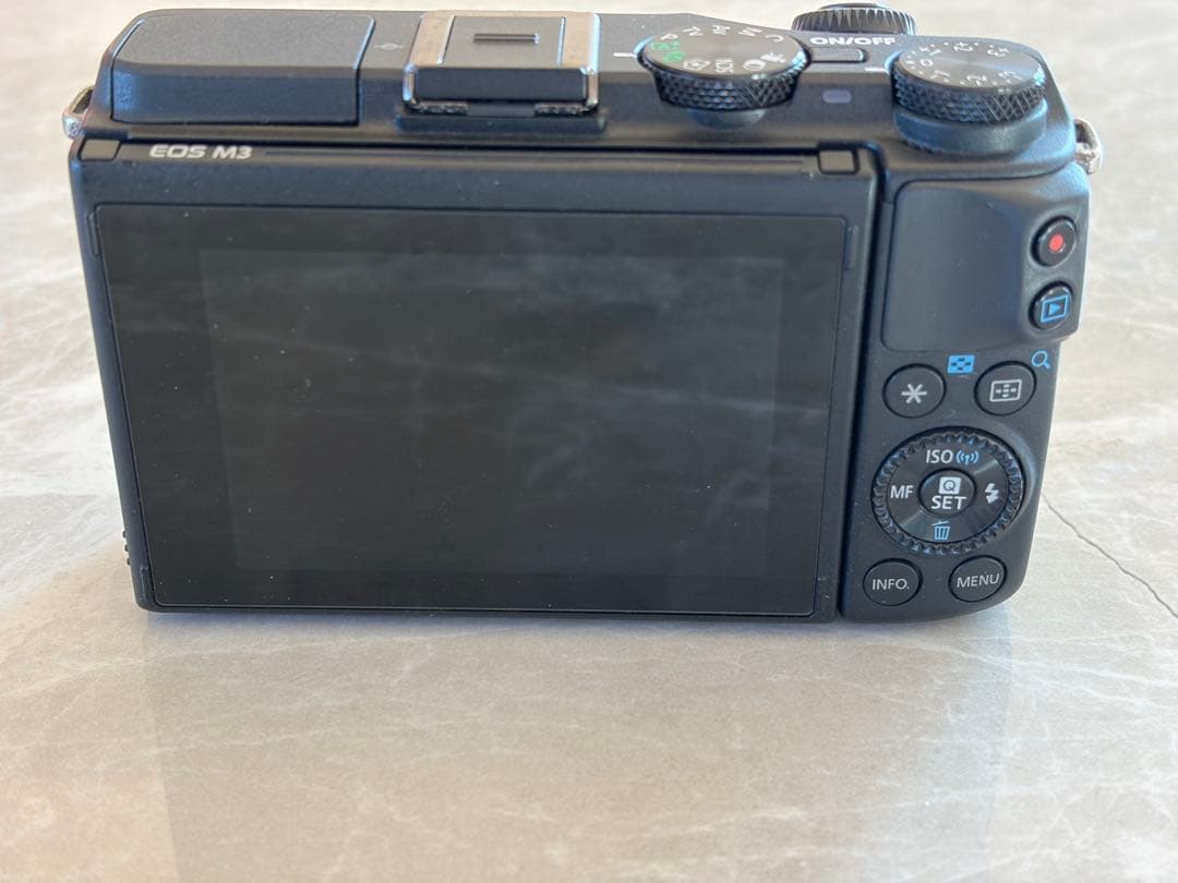canon EOS M3 カメラ