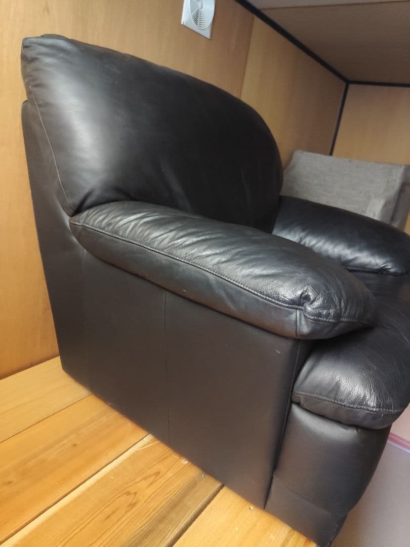 【関東圏限定】高級感 本革風 1人掛けソファ ブラック パーソナルチェア