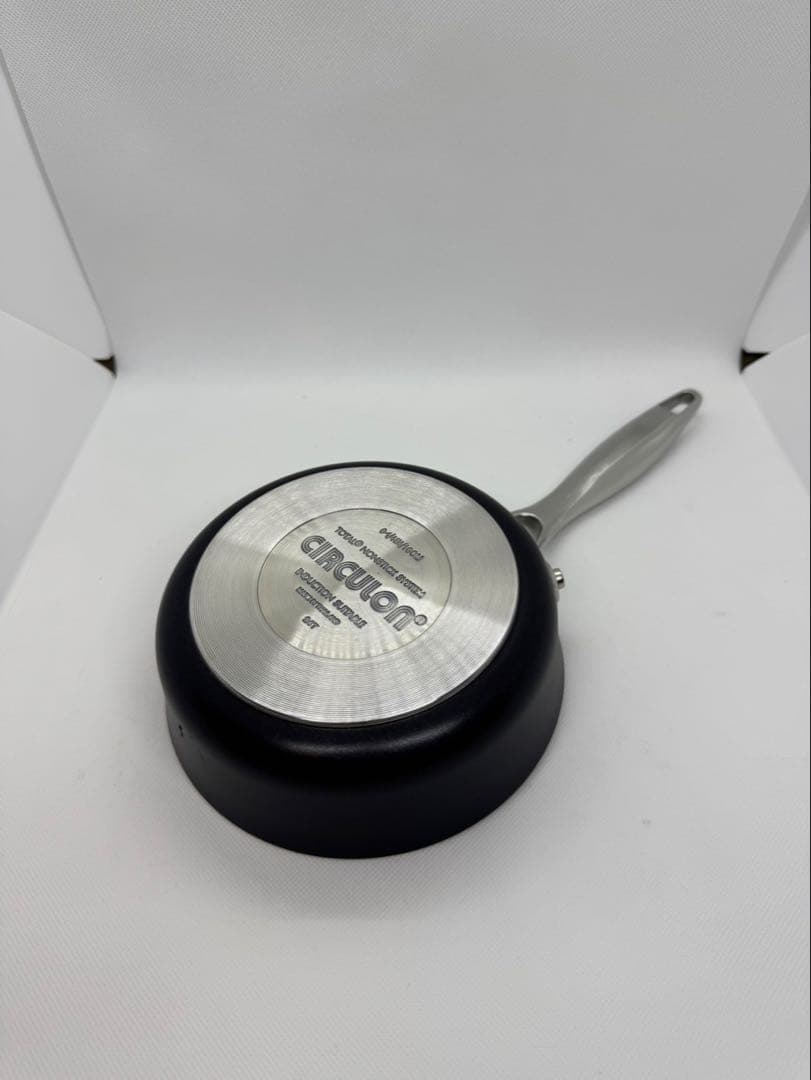 マイヤーサーキュロンシリーズ　フライパン、蓋、プレス　まとめ売り　8点　ユーズ品