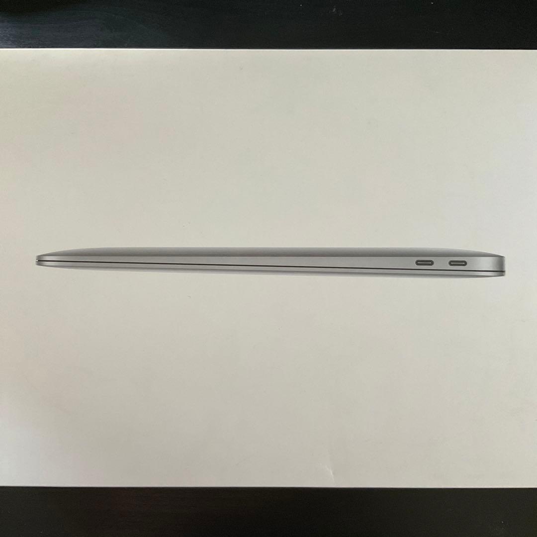 MacBook Air M1チップ搭載13インチ