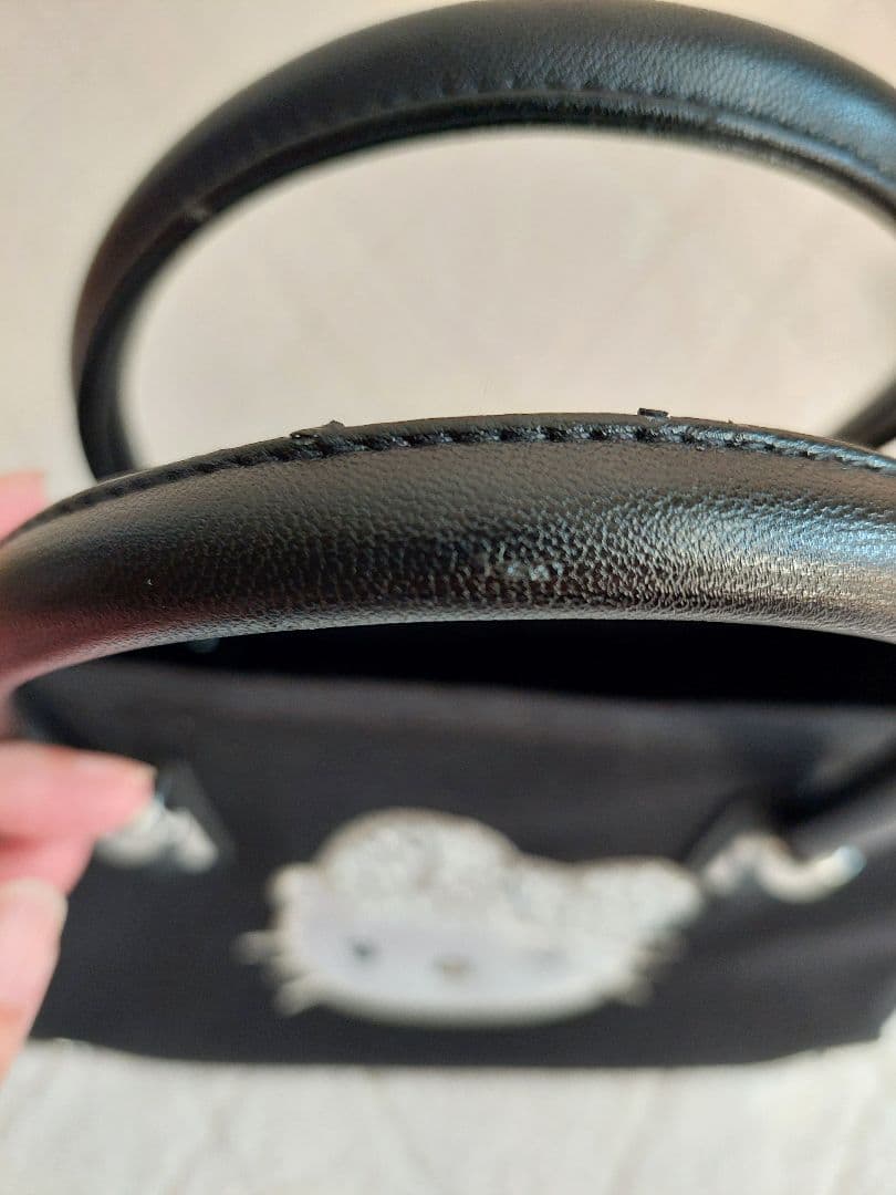 ✨極美品✨Rady ハローキティ 黒 キャンバス ハンドバッグ　即完売品