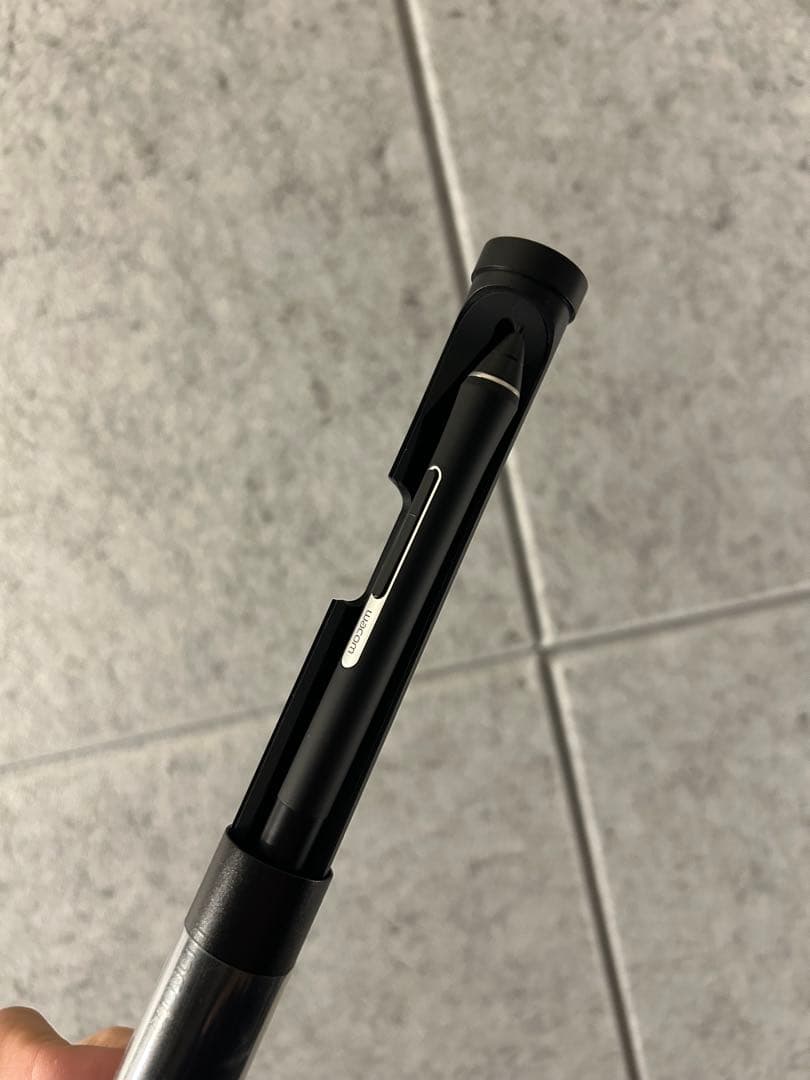 ワコム 液タブ 液晶ペンタブレット Wacom Cintiq 16