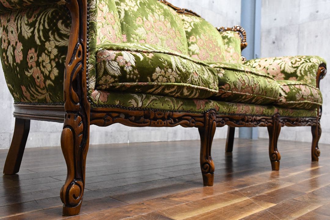 FAC5 イタリア製 ロココ様式 猫脚 レリーフ 3人掛けソファ トリプルソファ