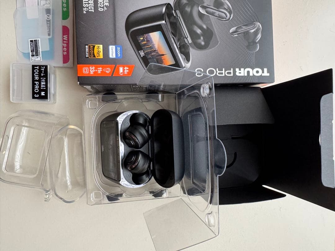 ★美品おまけ付★JBL TOUR PRO 3 ワイヤレスイヤホン　ブラック