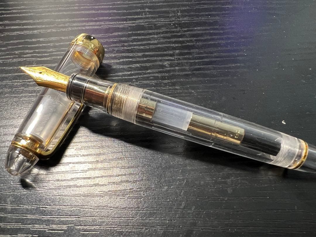 セーラー　プロフィット21 透明軸　HーFニブ