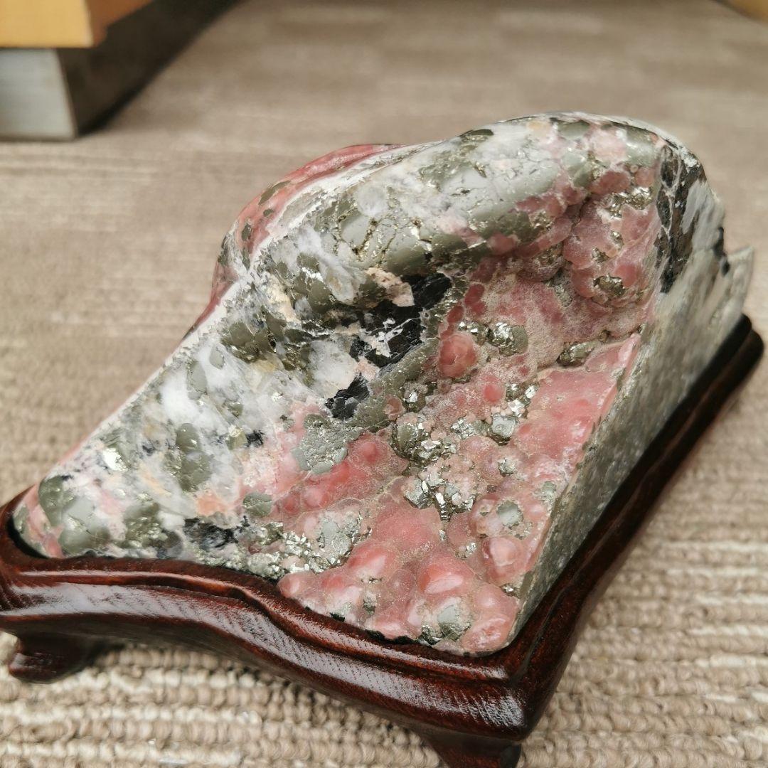 青森県　中津軽郡西目屋尾太鉱山産　ロードクロサイト　鑑賞石　石　置物