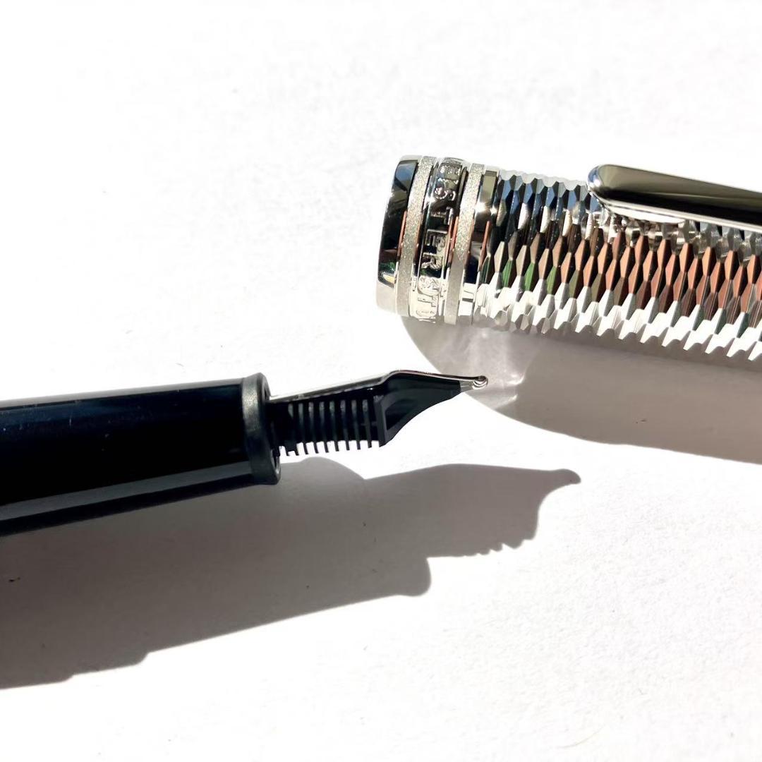 ラン マイスターシュテュック ドゥエ ジオメトリー クラシック 万年筆