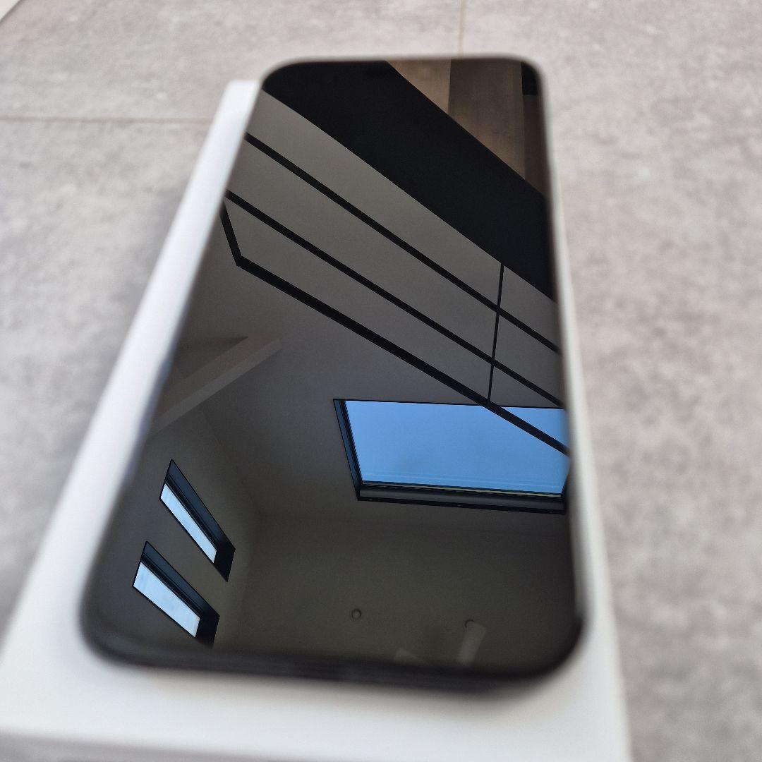 iPhone15 plus ブラックSIMフリー+純正アクセサリー付