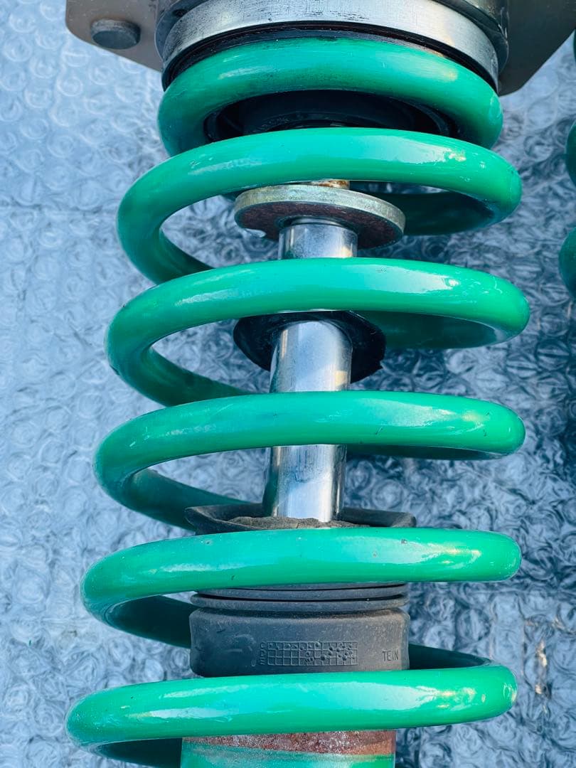 トヨタ アイシス（70系）・ノア/ヴォクシー（ZRR70）用 TEIN 車高調