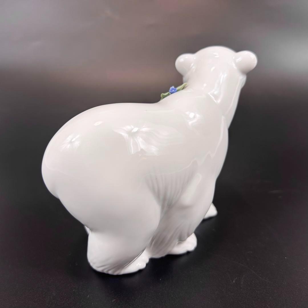 【未使用級】リヤドロ　lladro　 花と蝶で飾られたシロクマ　置物