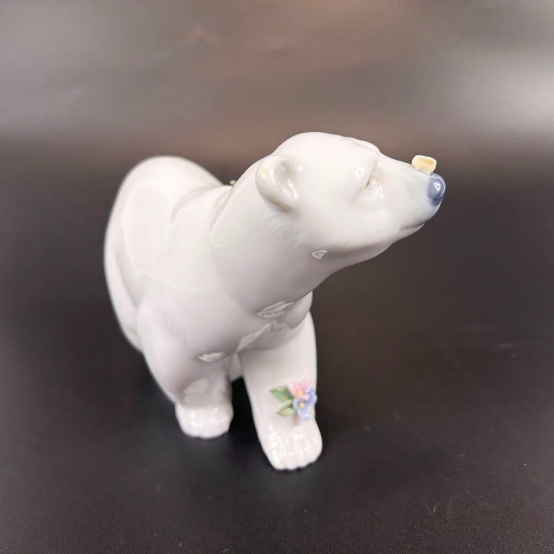 【未使用級】リヤドロ　lladro　 花と蝶で飾られたシロクマ　置物