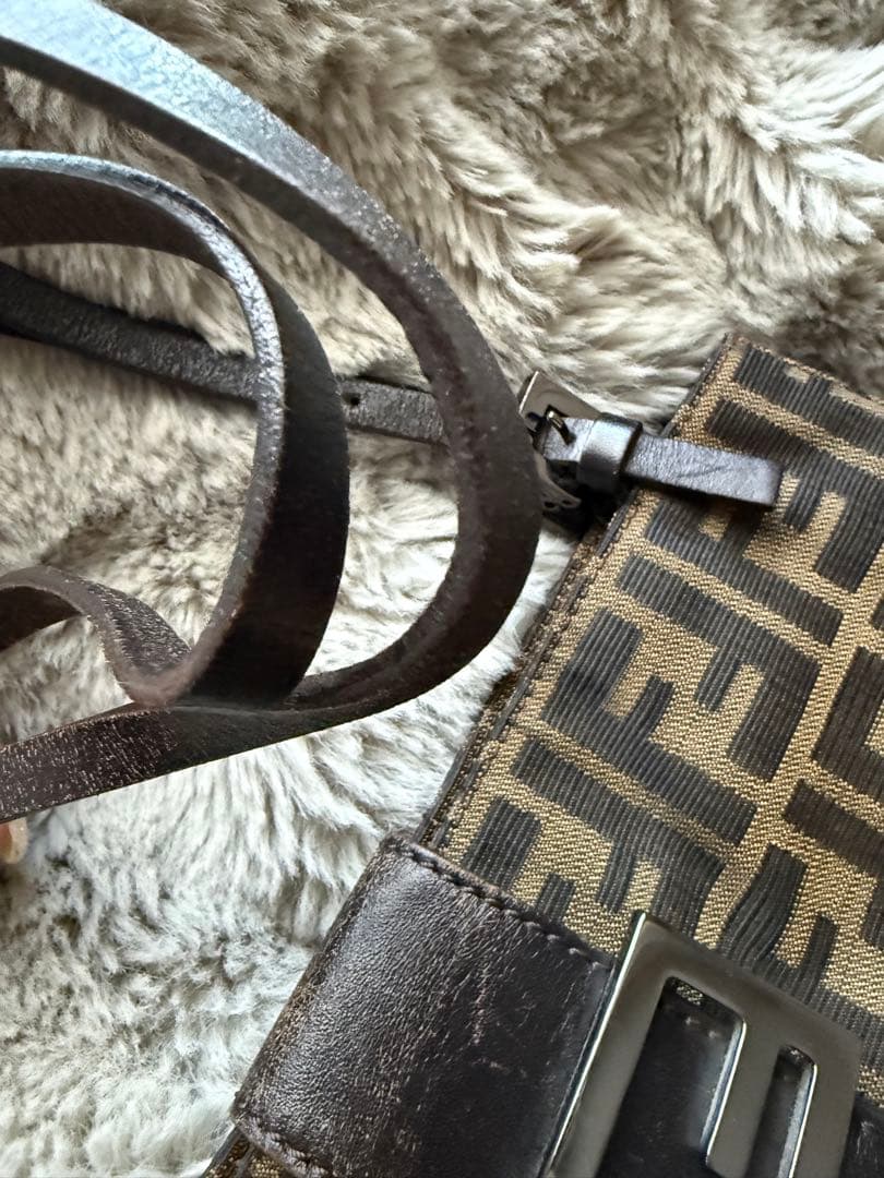 フェンディFENDI ヴィンテージショルダーバッグ　正規品