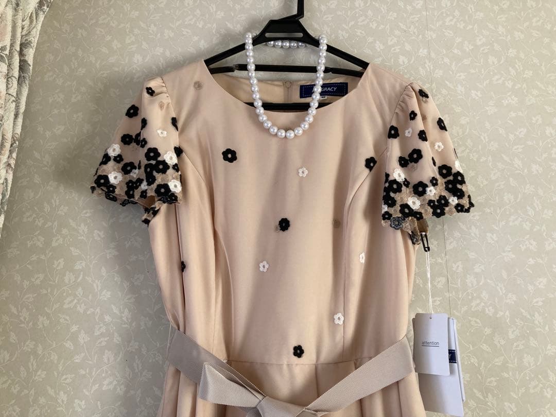 ★エムズグレイシー・42★花柄刺繍 半袖ワンピース★週末限定お値下げ