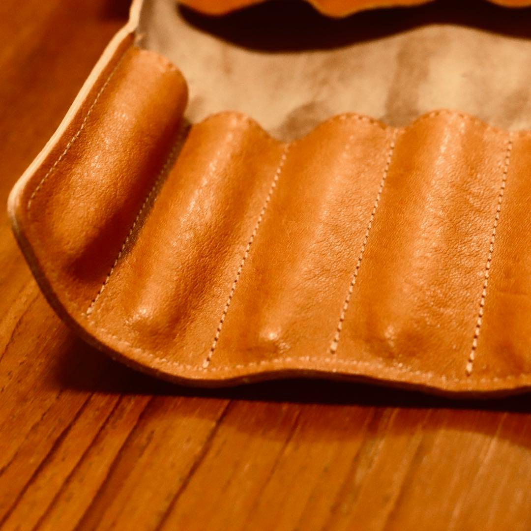 トーンオイルヌメ ロールペンケース ブラウンレザー ロール筆箱 箱付き