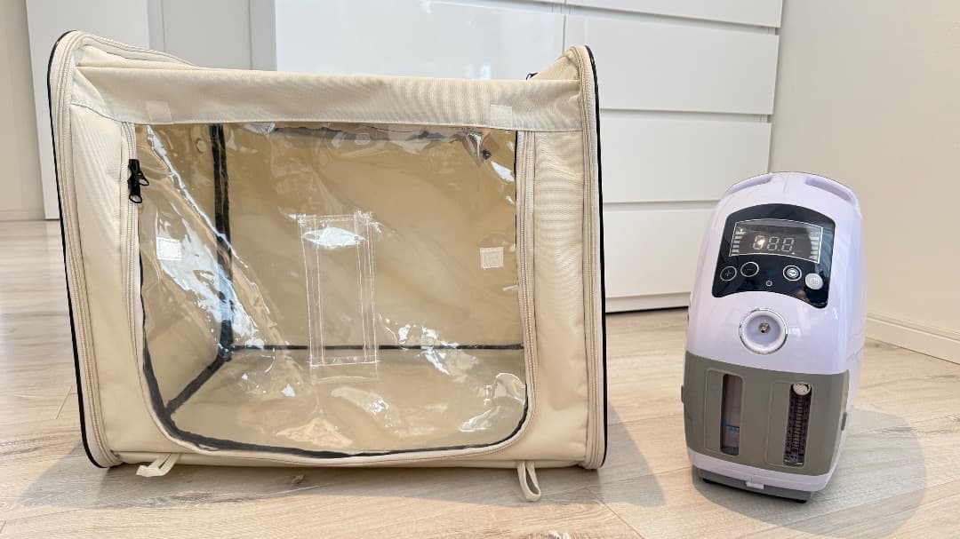 【美品・使用50時間未満】小型ペット用　高性能酸素濃縮器＋酸素室セット