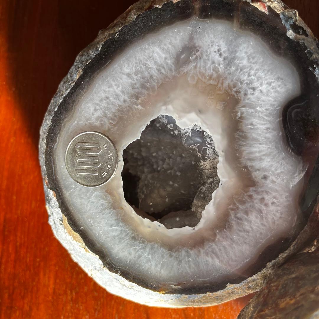 天然石　トレジャーメノウ　重量1.９kg 　幅約155mm