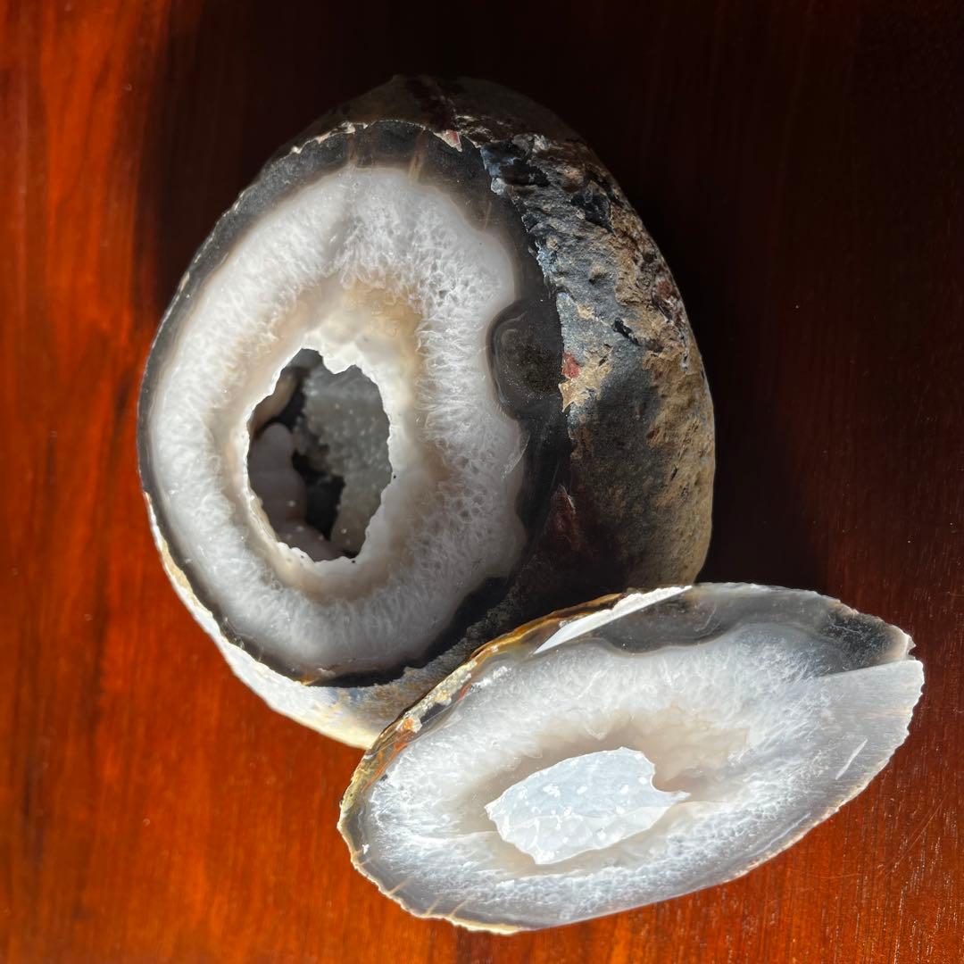 天然石　トレジャーメノウ　重量1.９kg 　幅約155mm