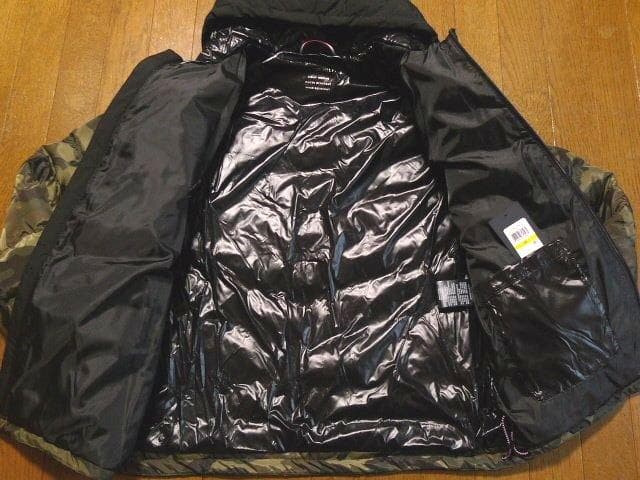 L日本サイズ位トミーヒルフィガーUSA限定ダウンジャケット マットブラック×カモ