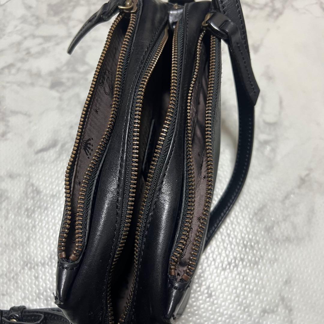 美品Dakotaレックス　ショルダーバッグボックススクエア　三層　オールレザー