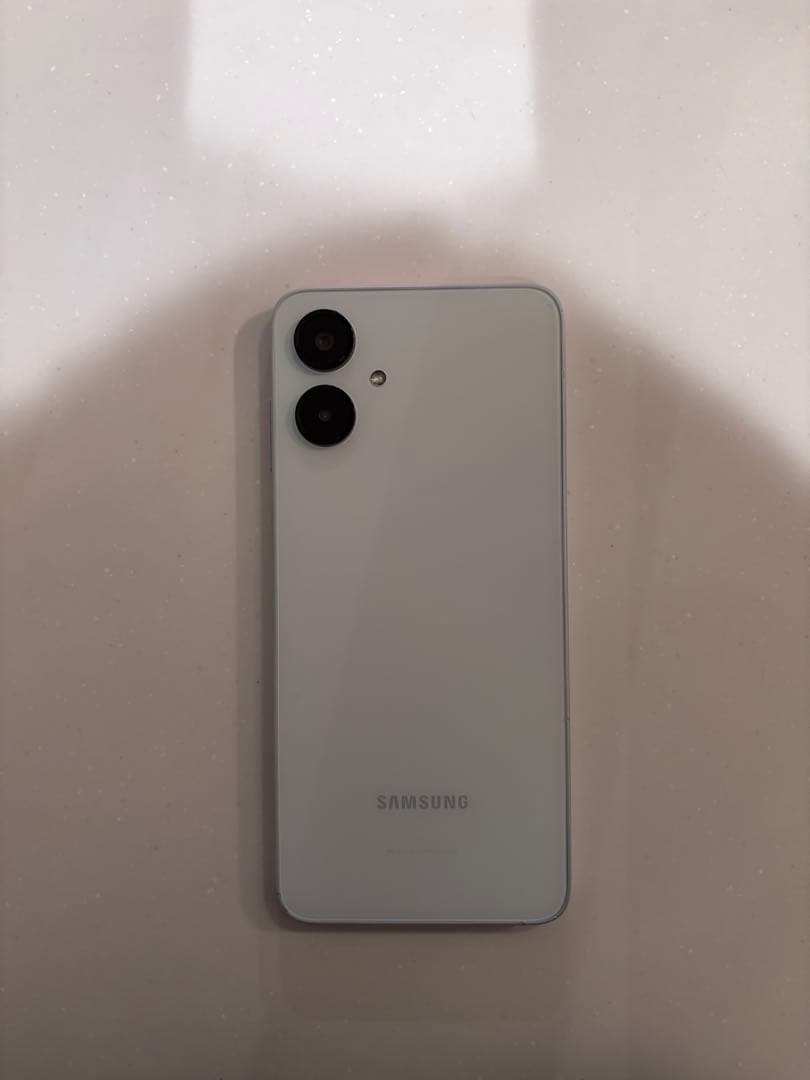 Samsung Galaxy A25 5G ホワイト