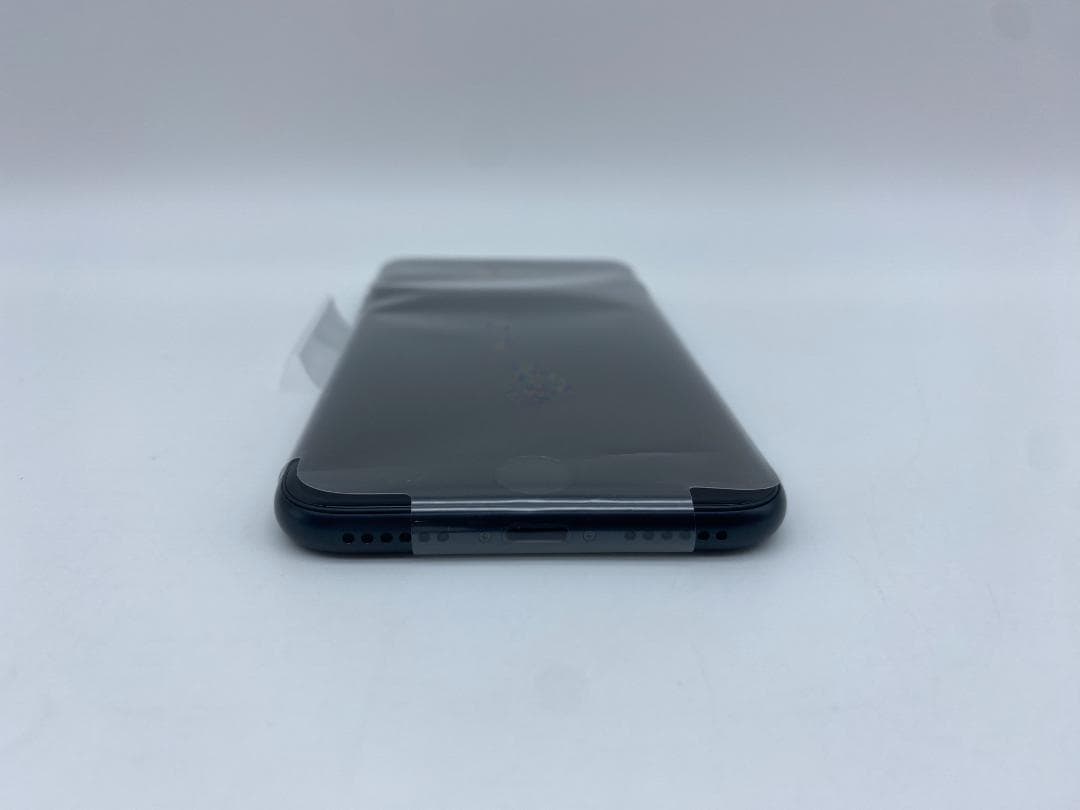 276★ほぼ新品★充電6回★iPhone SE3 海外版/純正バッテリー100%