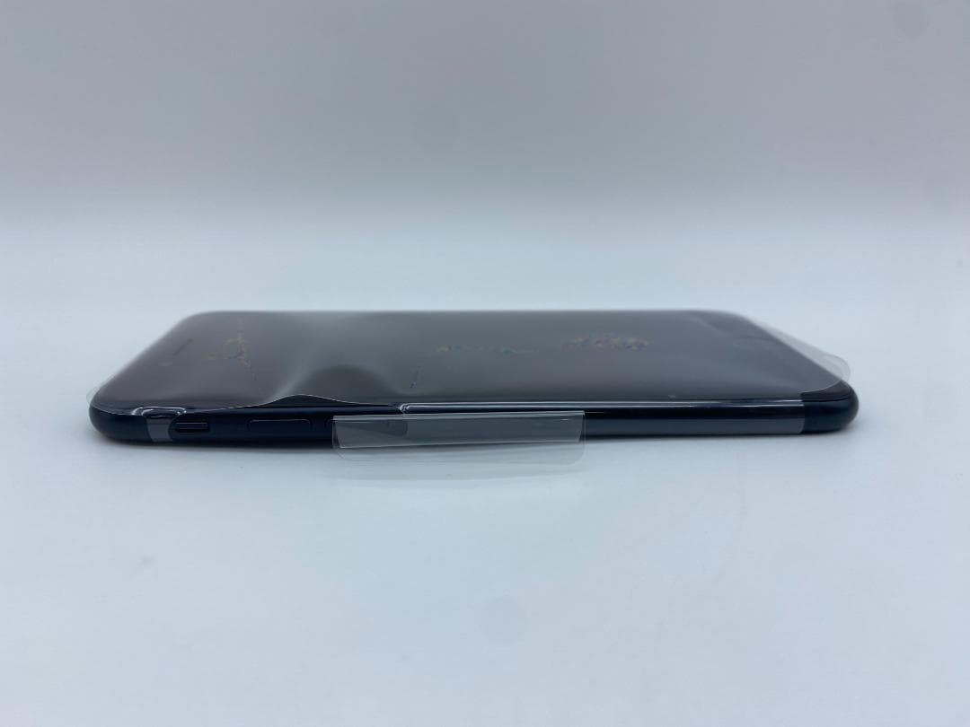 276★ほぼ新品★充電6回★iPhone SE3 海外版/純正バッテリー100%