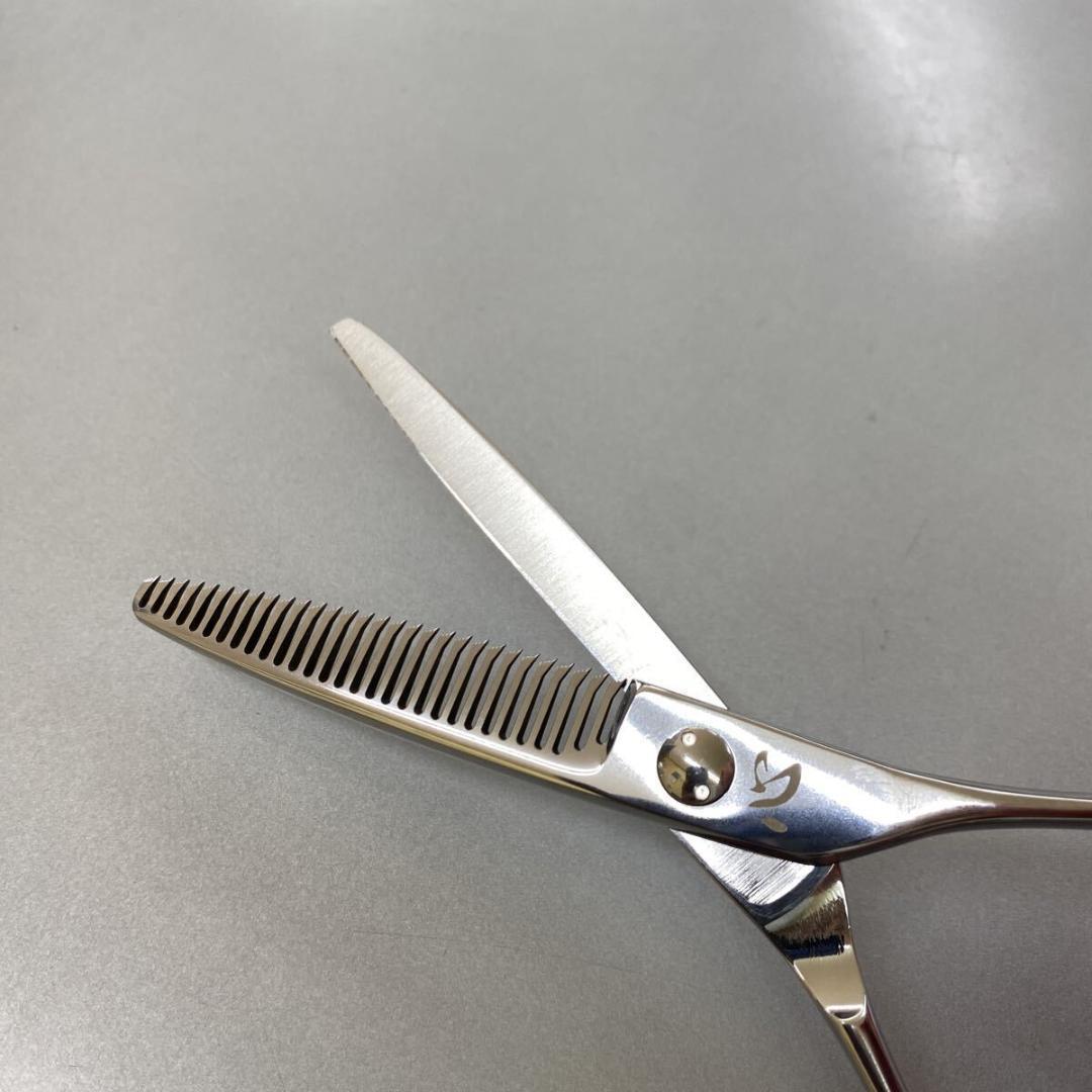 ６インチセニングシザー 4５% 新品未使用　理美容　美容師　理容師 シザー