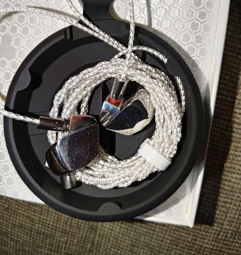 イヤホン Final A8000