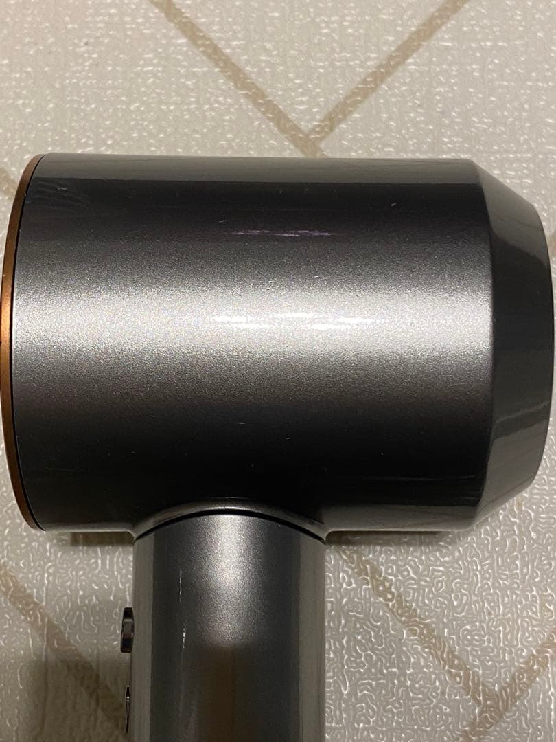 Dyson Supersonic Ionic ヘアドライヤー HD15