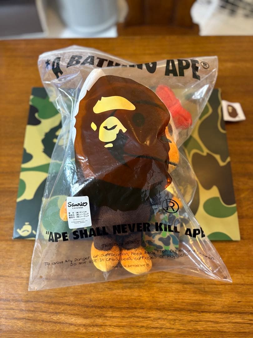最終値下げ！　BAPE マイロ　サンリオ　キティー　PLUSH DOLL