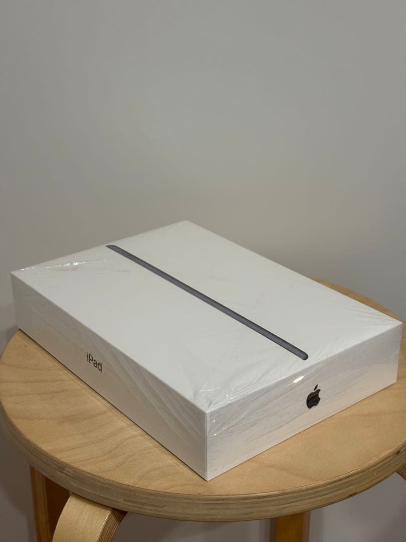 Apple iPad 10.2 グレー 第8世代 128GB Cellular