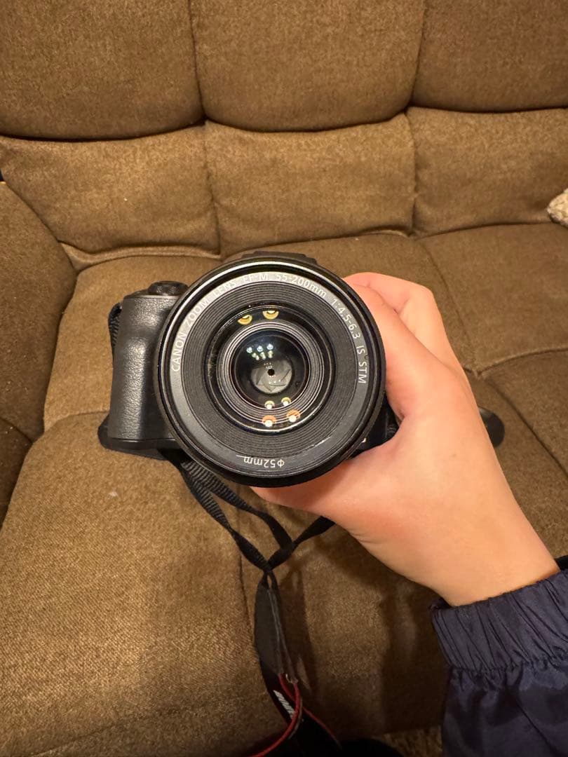 Canon EOS kiss M レンズ2つ、充電器付き